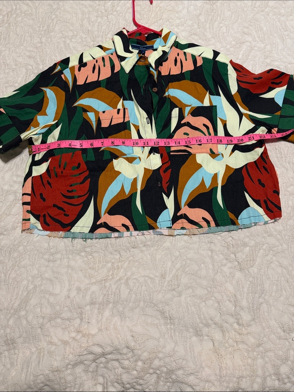 Shore brand tropical cropped button up top M - Picture 7 of 9